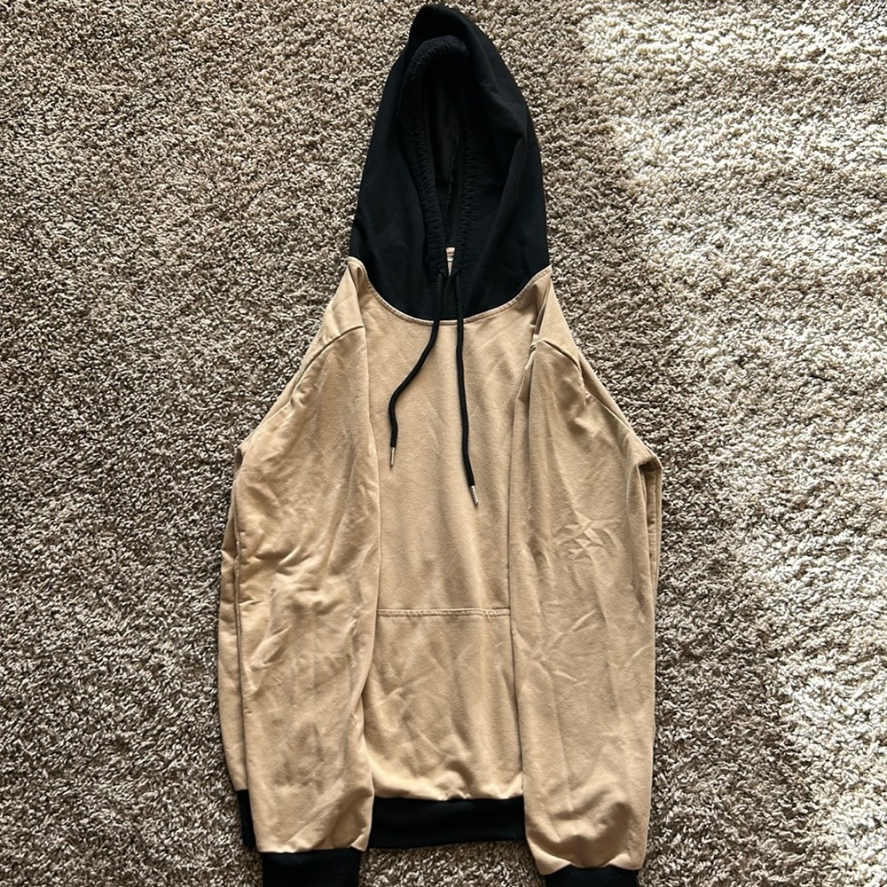 Tan hoodie (medium)